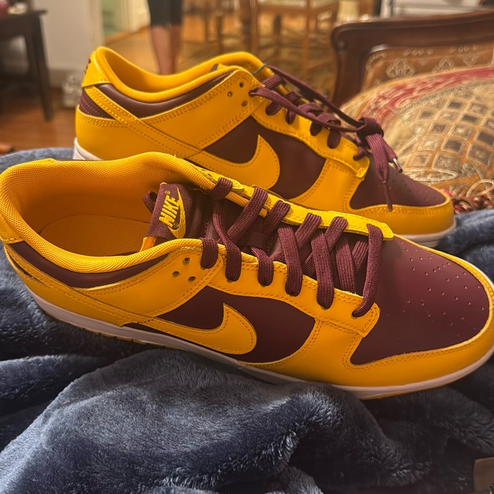 NWT Nike dunks. Gold and Maroon (ASU colors). Men’s size 11.